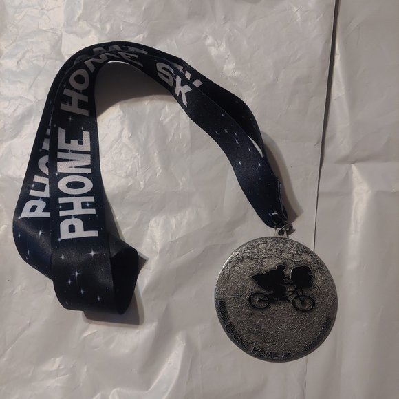 PHONE HOME 5k medal - Picture 2 of 5